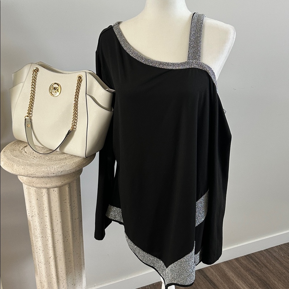 SHEIN Ladies Curve Top Black With Silver Design. Off One Shoulder